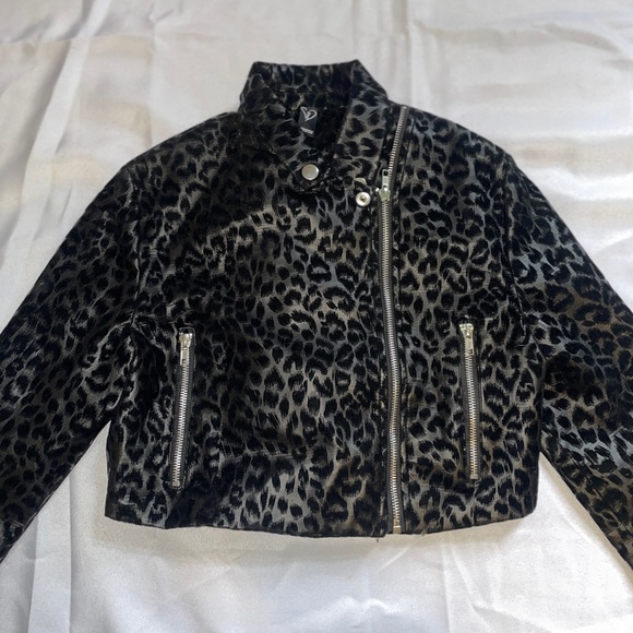 Black leopard jacket - Picture 2 of 3